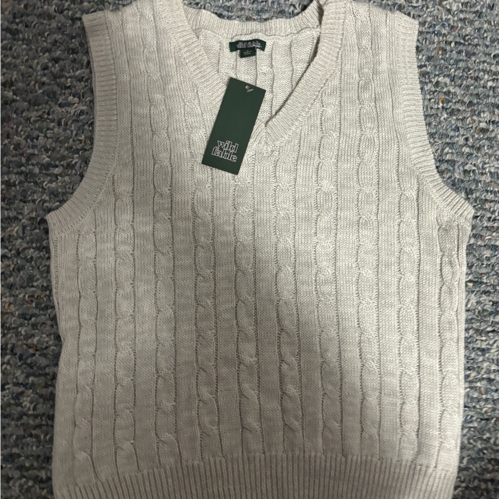 Heather gray wild fable sweater vest v back new with tags